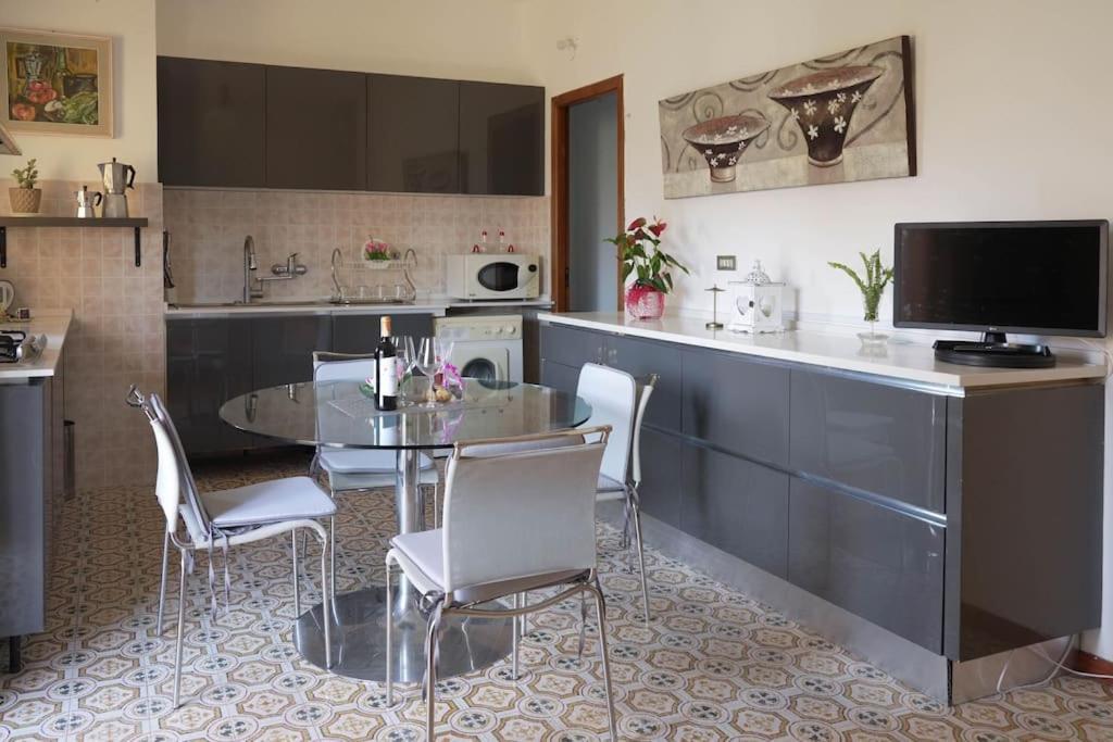 Apartamento Dolce Sicily A 2Km Dal Centro Palermo Exterior foto